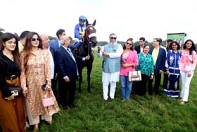 Fourth Wing (Yash Narredu up), winner of Gr 3 F D Wadia Trophy  being led in by the winning connections including trainer Aman Altaf Hussain at Pune on Saturday.